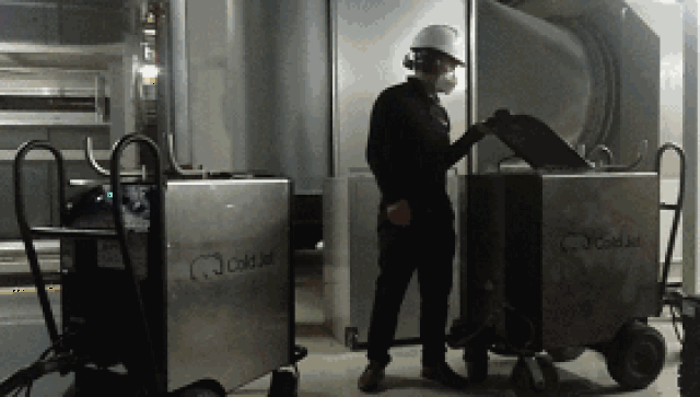 蓝英装备在机器人行业的前景展望：工业清洗与智能制造的交汇