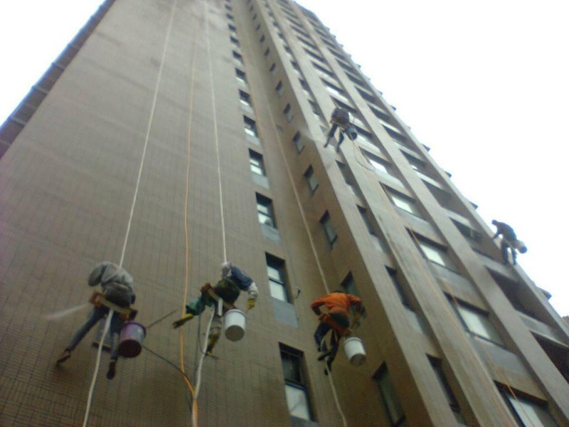 高空清洗外墙及玻璃幕墙工作方法docx