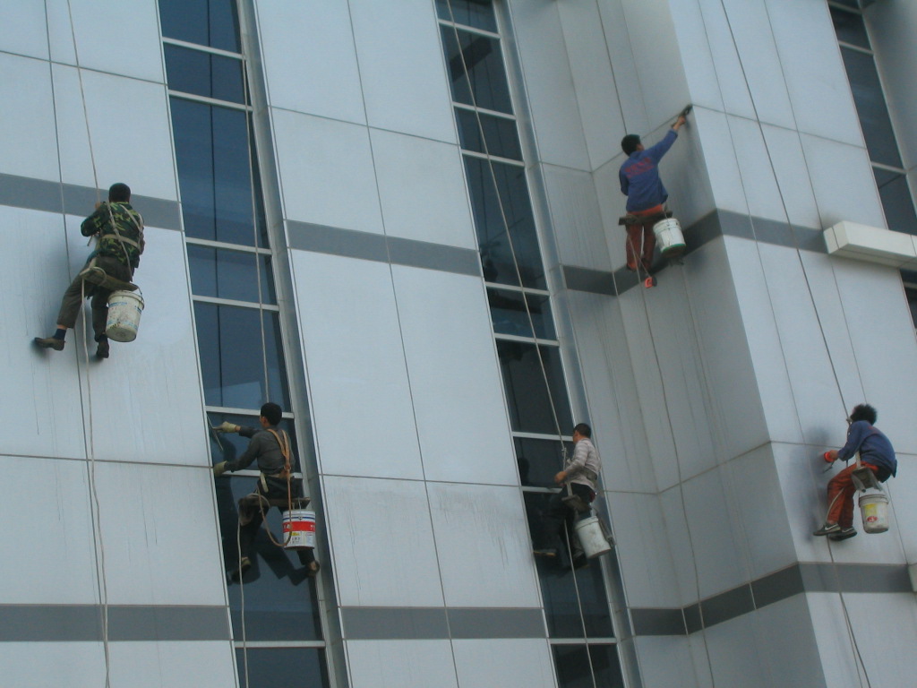 高空外墙清洗翻新知识doc