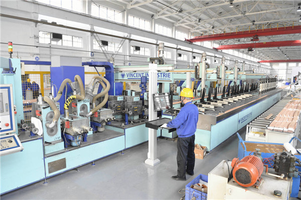 北方华创半导体清洗专利获批AI时代下传统产业升级如何应对？