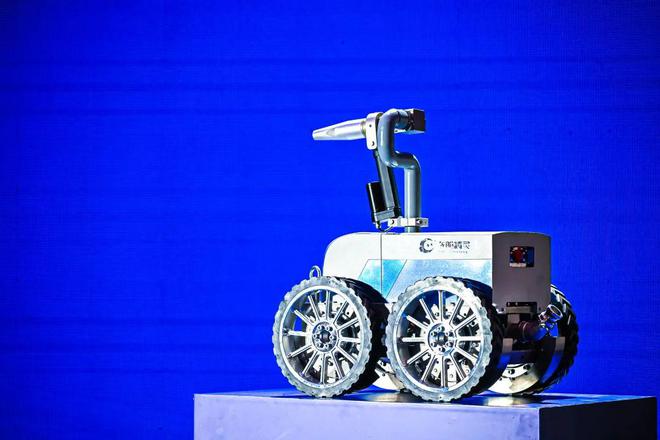 引领船舶清洁技术革新推出高效洗舱机器人“洗舱精灵” 航运界(图2)