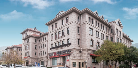 高空外墙清洗的方法