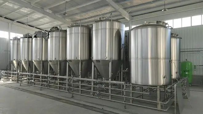 大型啤酒设备厂家推荐山东赫尔曼精酿啤酒屋酿造设备齐全(图3)