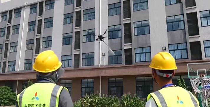 东营：空中“清洁工”上岗智能清洗为高楼“洗澡”(图4)