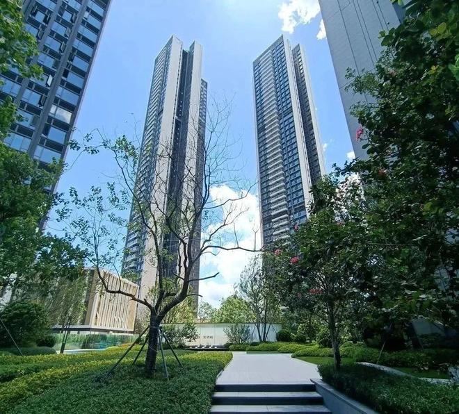 ☀五一☎楼市风暴@中海明德里官方售楼处发布：稀缺席位恭候莅临！(图2)