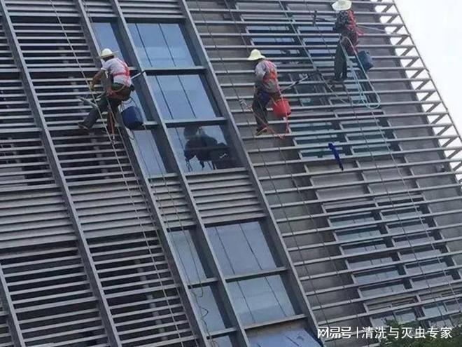 深圳小区高空洗外墙流程