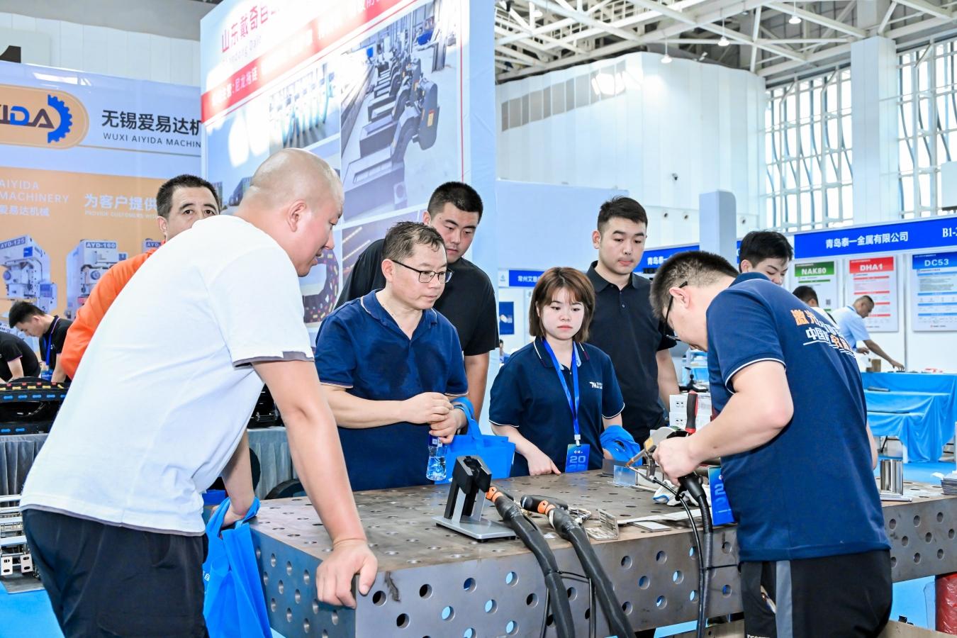 2025第二十三届烟台国际装备制造业博览会盛大启幕