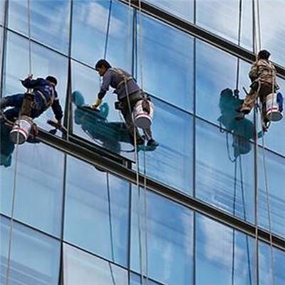 低空经济｜漳州低空经济再添新场景无人机破解高空清洁难题