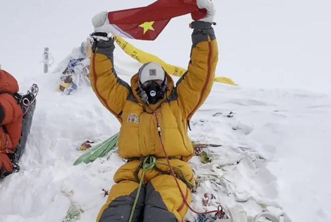 登山者管静去世年仅38岁是登顶珠峰倒立世界第一人原因惋惜(图12)