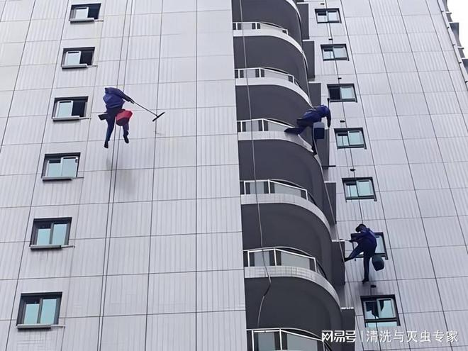 东莞工厂高空洗外墙怎么洗(图3)