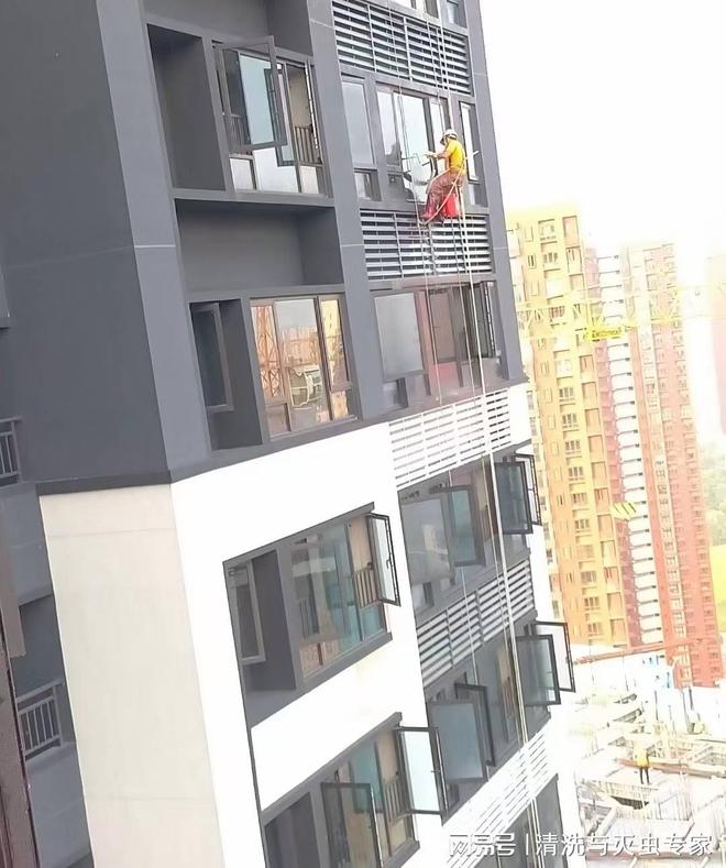 惠州学校高空外墙清洗(图3)