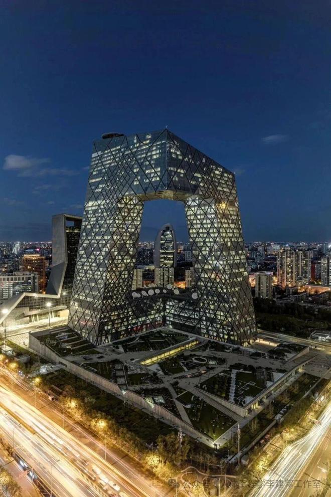 扭曲的天际线：央视大楼如何用钢铁与火焰改写北京的建筑伦理(图2)