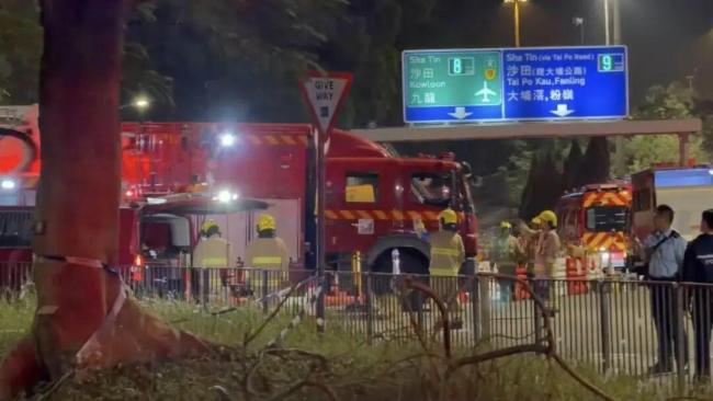 香港起火大楼原定明年拆外墙竹棚火灾致44死引关注