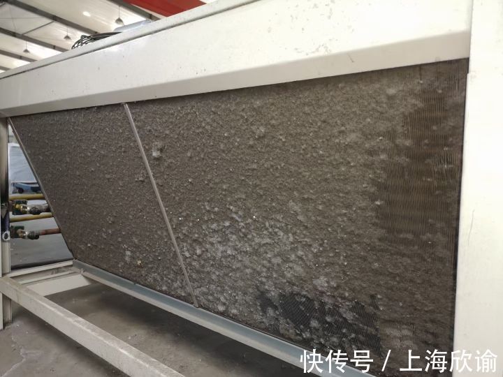 陕航新能源申请光伏板表面快速清洁设备专利具有多种清洁方式相互配合的特点