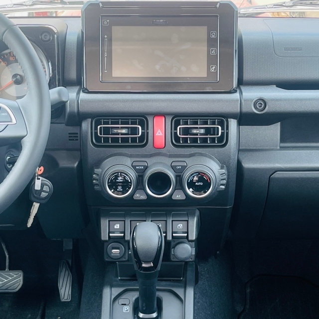 那里可以买到铃木吉姆尼天津港现车库存最低10多万提车可分期(图7)