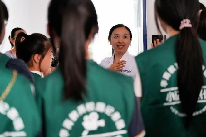 小记者探科技探秘生命密码：走进生物实验室感受“神奇微生物”的独特魅力(图4)