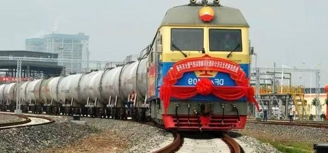 58吨援助到位伊朗总统致谢中国不到24小时以色列发开战威胁(图2)