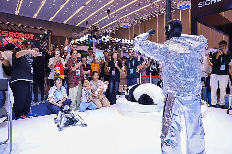 全球媒体聚焦外媒：中国在广交会上展现高科技实力(图4)